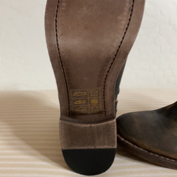 Brand new twy boot! - Picture 2 of 2